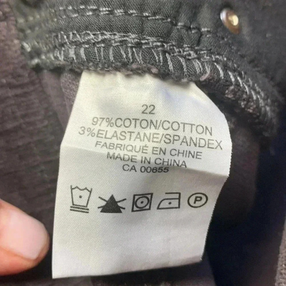 Pennington’s NWT velvety soft corduroy,  high rise, boot cut jeans - Picture 8 of 8